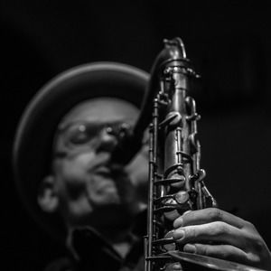 Meet your Posher, Derrick